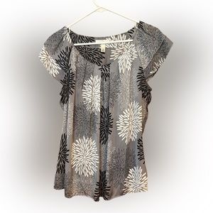 Short sleeve Dress barn women’s flowy top